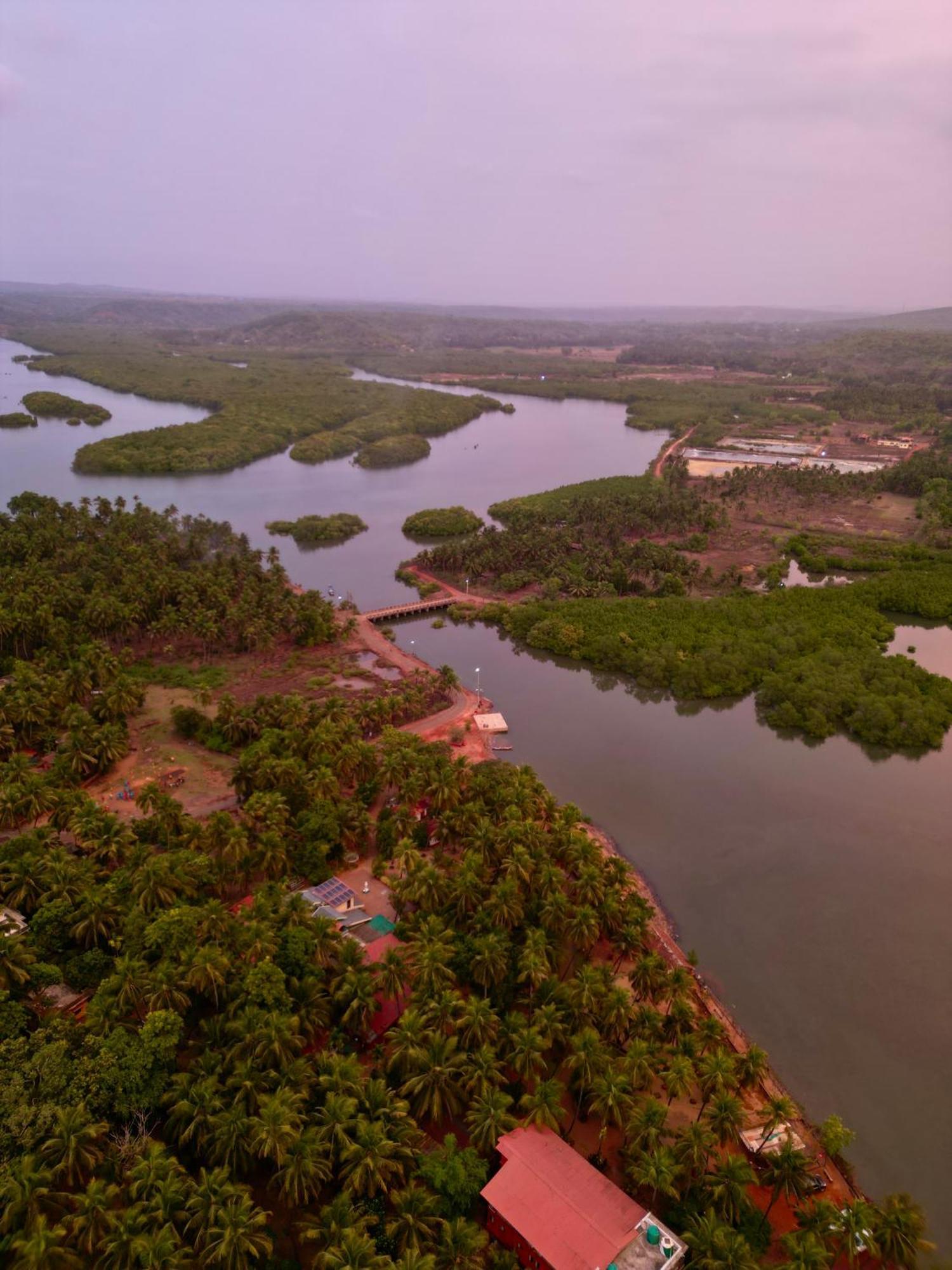 Hotel The Mangrove Achra Exterior foto